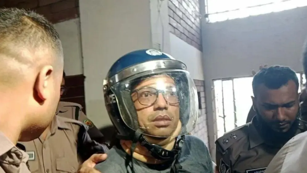 পরিবার ও আইনজীবীদের সঙ্গে সাক্ষাতের অনুমতি চাইলেন পলক