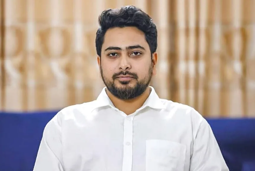 রাষ্ট্রপতির অধীনে কেন শপথ নিয়েছিলেন জানালেন নাহিদ ইসলাম