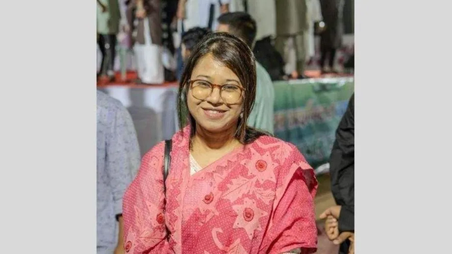 বৈষম্যের অভিযোগ তুলে মনোনয়নপত্র বাতিলের সিদ্ধান্ত পুনর্বিবেচনার আবেদন মনিরার