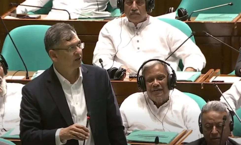মুক্তিযুদ্ধের ইতিহাস টেনে জাতিকে আর বিভক্ত না করি: স্বরাষ্ট্রমন্ত্রী