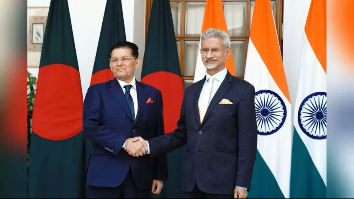 Bangladesh seeks more oil, fertilisers as ties with India improve