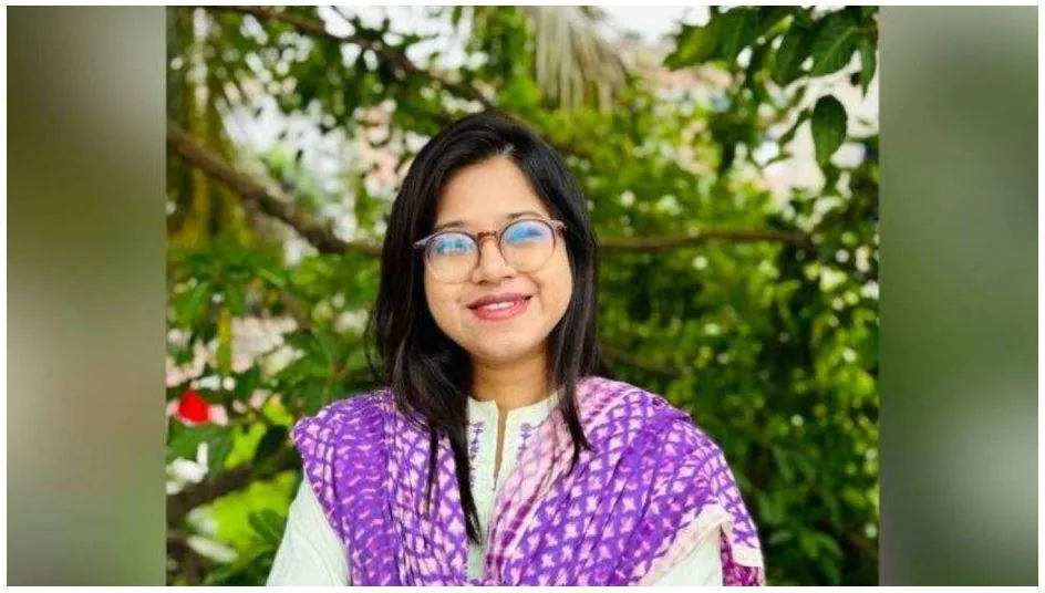 প্রার্থিতা ফিরে পেতে হাইকোর্টে মনিরা শারমিন