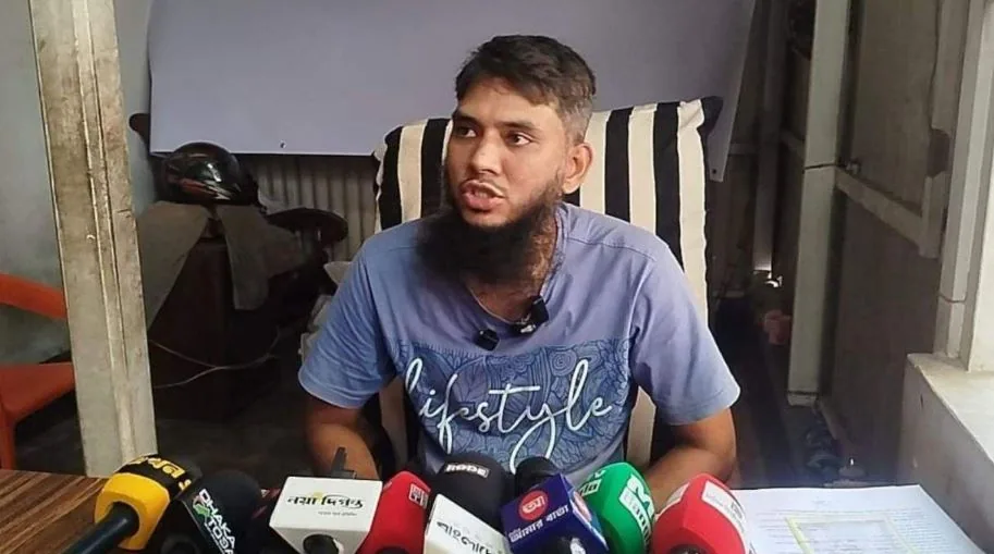 ময়লার টেন্ডার নিয়ে বিবাদ, ঠিকাদার বললেন— ‘আমি আওয়ামী লীগ না, বিএনপির নির্বাচনি এজেন্ট ছিলাম’