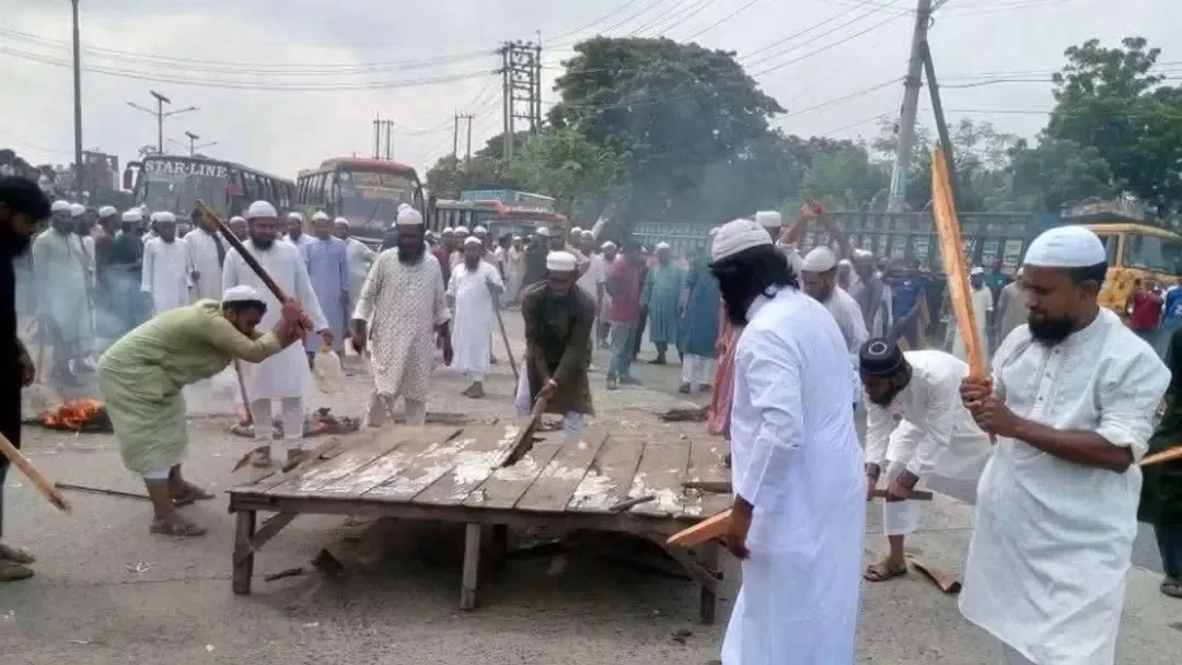 কিশোর গ্যাংয়ের হাতে ইসলামী যুব আন্দোলন নেতা খুন, আটক ৯