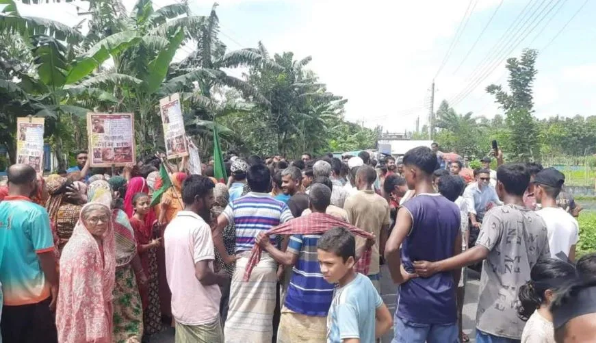 যৌতুক না পেয়ে স্ত্রীকে কুপিয়ে জখম করল জাতীয়তাবাদী সামাজিক সাংস্কৃতিক সংস্থার নেতা