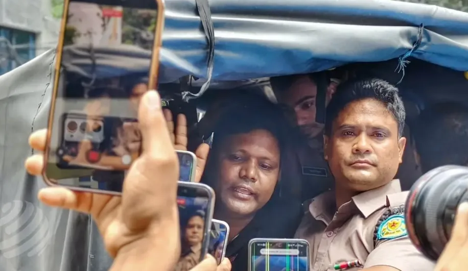 ধানমন্ডি ৩২ থেকে আওয়ামী লীগ সন্দেহে একজন আটক