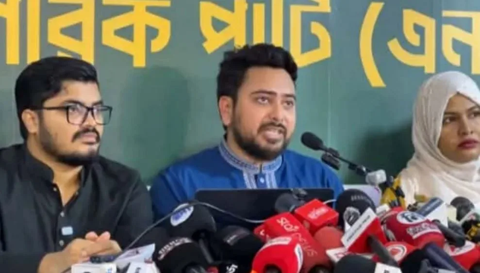 পুরনো স্বৈরাচারী কায়দায়ই ফিরে যাচ্ছে সরকার: নাহিদ ইসলাম