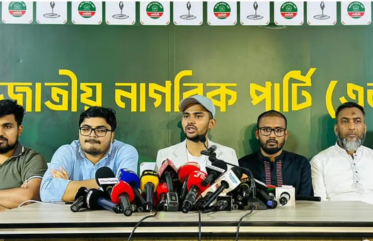 মানহানির অভিযোগ তুলে দুদকের বিরুদ্ধে মামলার হুঁশিয়ারি দিলেন আসিফ মাহমুদ