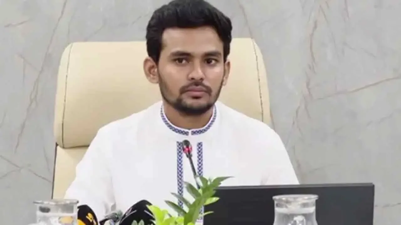 আসিফসহ ৪ জনকে ঘিরে দুর্নীতির অনুসন্ধান